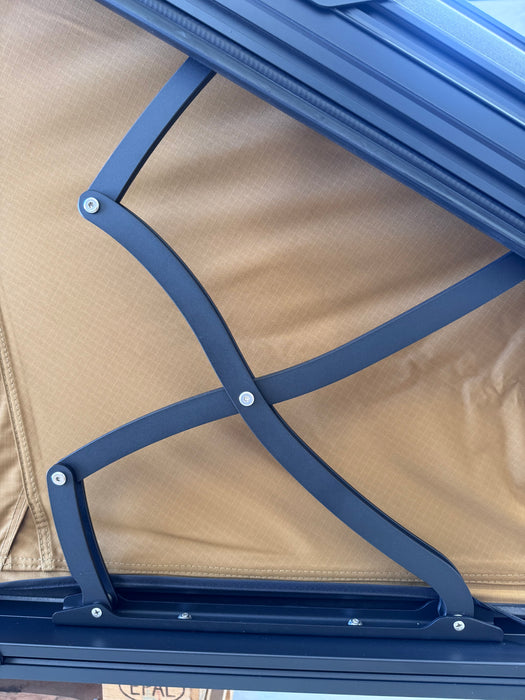 THE HIGH COUNTRY PRO TOURER ROOFTOP TENT