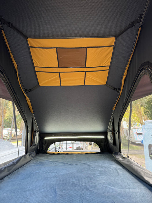 DESERT STORM PRO TOURER ROOF TOP TENT WITH ZIP ON ANNEX "DISPLAY MODEL"